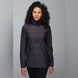 Lululemon Miss Misty Pullover Jacket Size 6 Black Water Resistant EUC